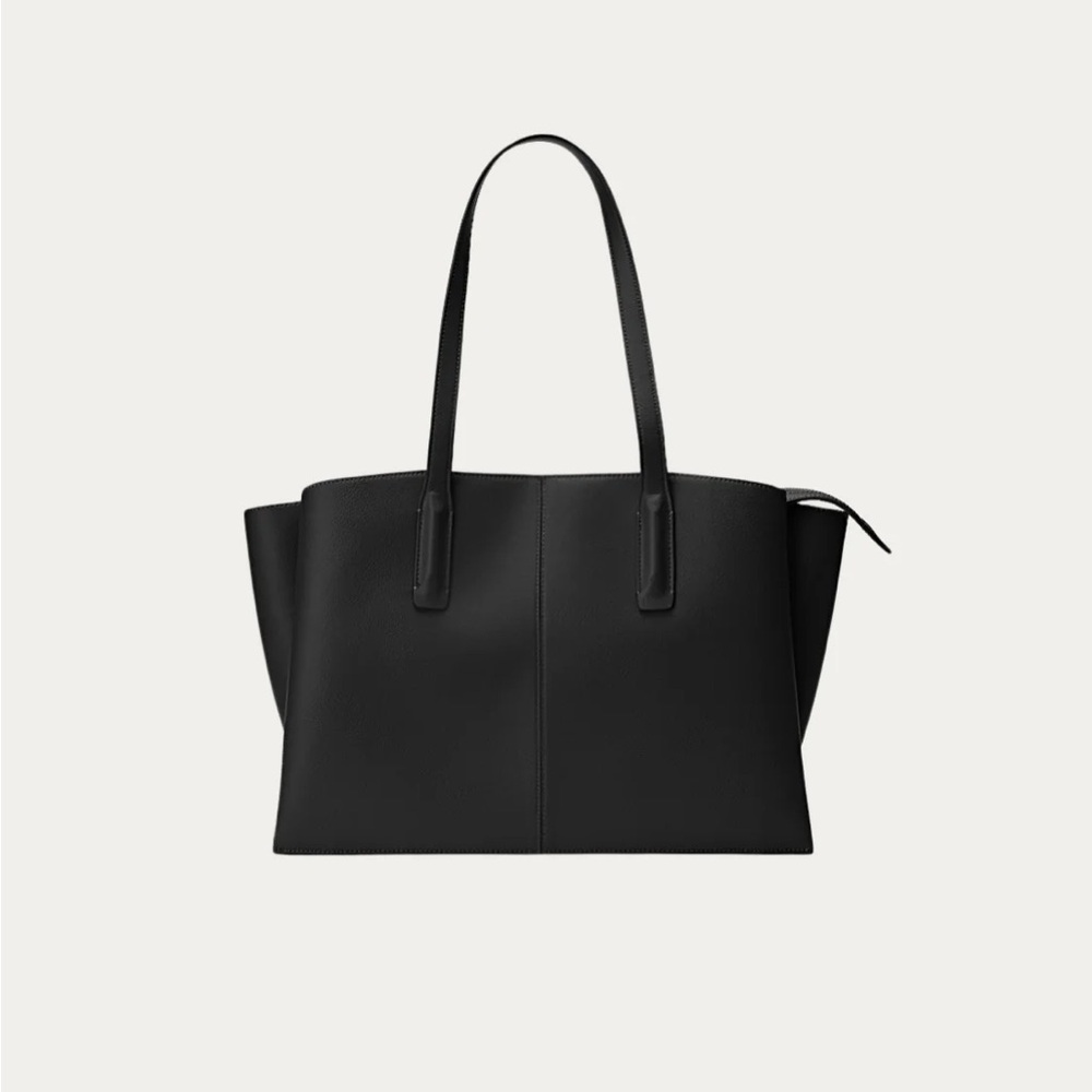 Freja Paloma Tote Bag